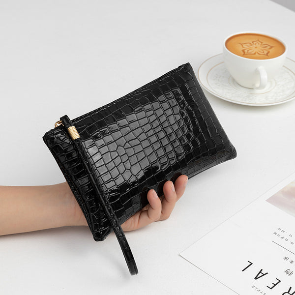 Bamboo Pattern Women’s Clutch