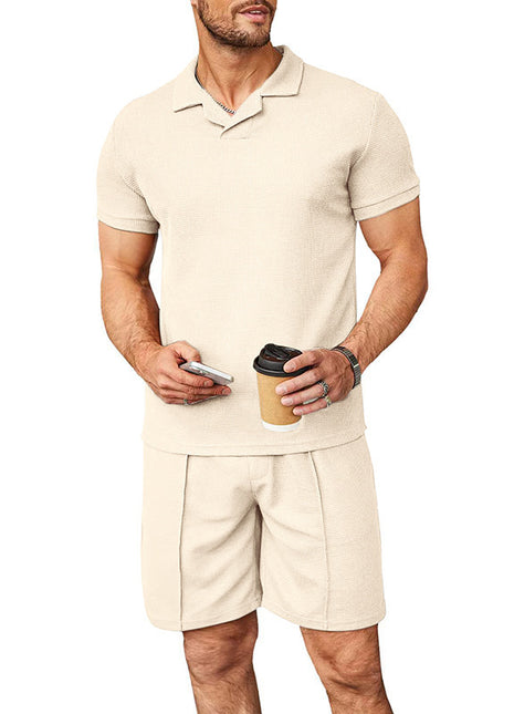 Traje de polo de piqué de verano con cuello en V