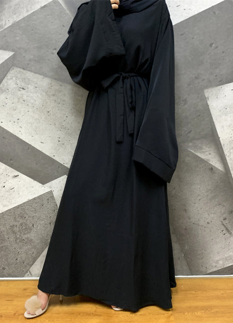 Abaya de talla grande con cordones en color liso