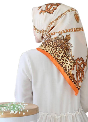 وشاح حريري صناعي أنيق