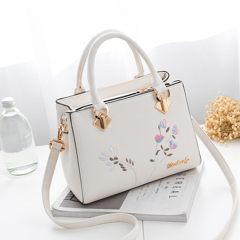 Cool Atmospheric Shoulder Handbag