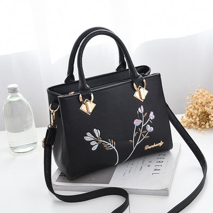 Cool Atmospheric Shoulder Handbag