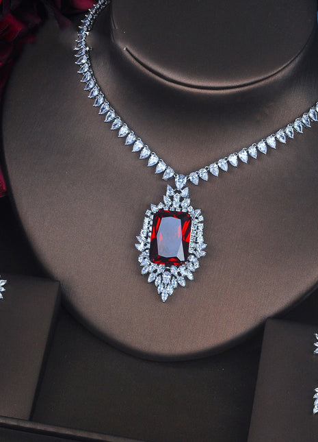 Toast Jewlery Nicholas & Earrings Set