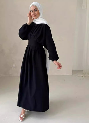 عباية بأكمام برباط ولون سادة