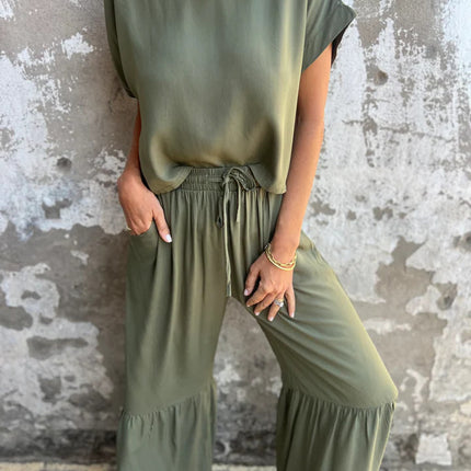 Short-sleeved Round Neck Pullover Top and Drawstring Wide-leg Pants Set