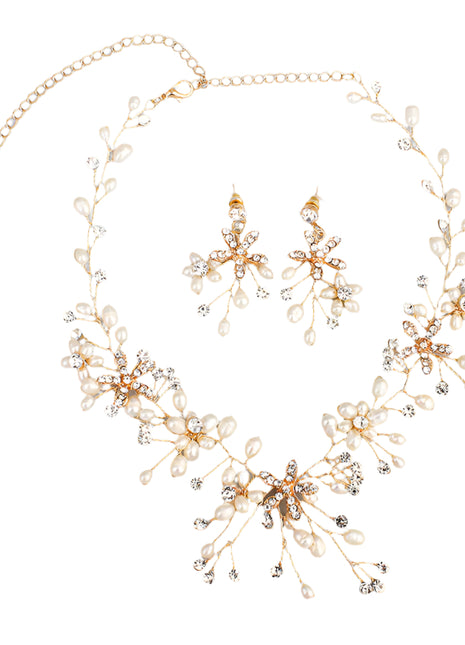 Juego de collar y pendientes de perlas