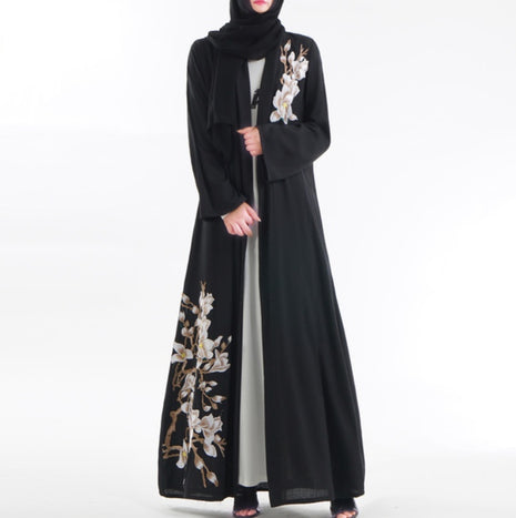 عباية مطرزة