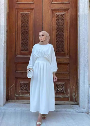 عباية بأكمام برباط ولون سادة