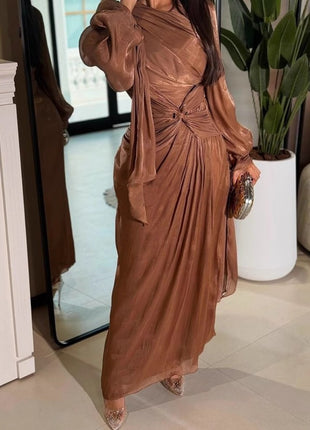 فستان سهرة لامع بكسرات وشريط