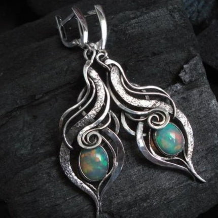 Creative Retro Metal Drop-shaped Gem Pendant Earrings