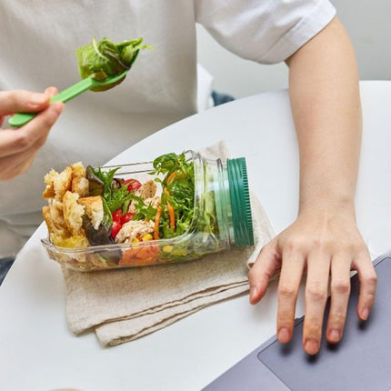Portable Salad Pod Container – Freshness That Travels With You!