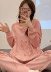 長袖蝶ネクタイくま