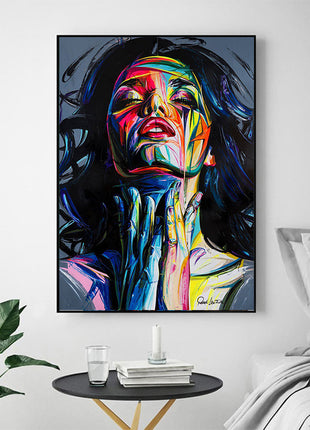 فتاة سموكي - 60 × 80 سم