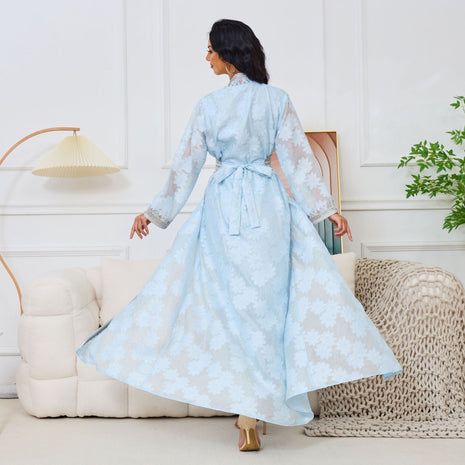 Vestido de manga larga con volantes bordados