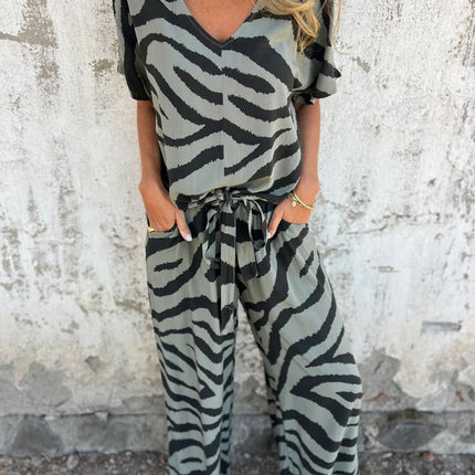 Zebra Stripes V-neck Lace-up Top and Pants Suit Set