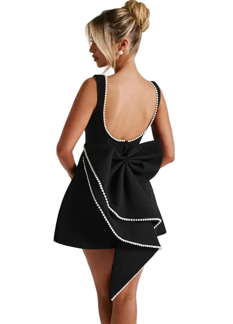 Versatile Sleeveless A-Line Black Dress with Pearl Bow