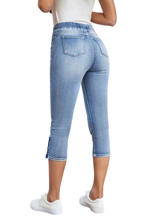 Casual women’s stretch denim jeans with flexible waistband and modern everyday fashion style.