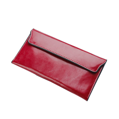 Classic retro leather organizer designed for storing cards, cash, and daily essentials.