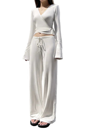 Versatile Women's Winter Two-Piece Outfit in white