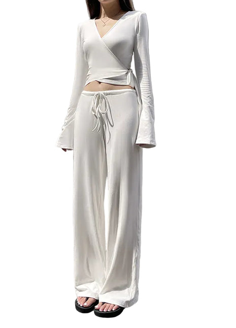 Versatile Women's Winter Two-Piece Outfit in white