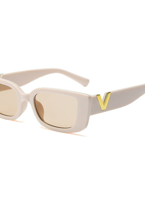 Contemporary Box Frame Fashion Sunglasses for Men and Women
