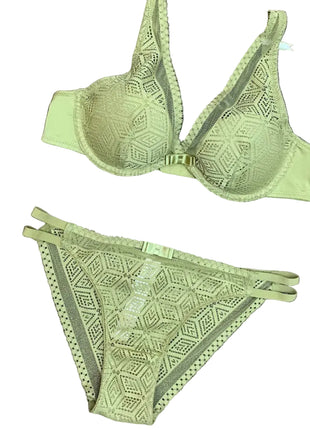Lace Bra & Panty Set