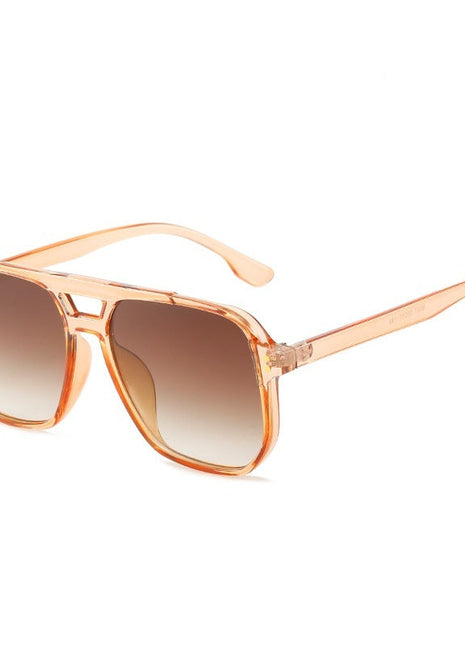 Stylish Large Rim Eyewear with HD Lens Technology