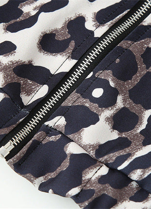 Women's distressed leopard print jacket coat

Leopard print streetwear jacket with irregular fit

Women's animal print coat with distressed detailing

Long-sleeve leopard jacket for casual streetwear outfits

Women's leopard print outerwear styled with denim

Distressed animal print jacket for edgy everyday fashion

BLNDL women's leopard print statement jacket