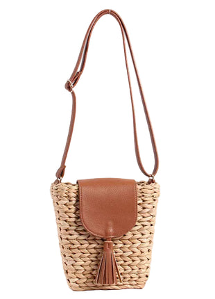 Literature & Art trapezoid women's shoulder bag with woven texture and elegant zipper buckle closure in a minimalist design.
