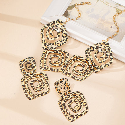Circle Spiral Leopard Earrings & Necklace Suit