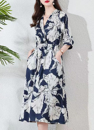 Waist-controlled Lace-up Mid Sleeve V-neck Dress