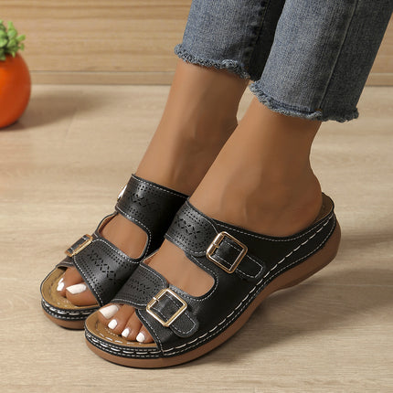 Carved Belt Buckle Lightweight Sandals