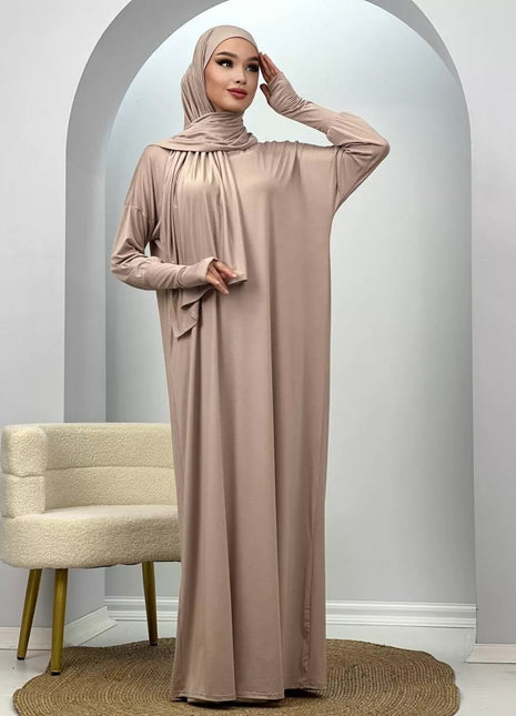 عباية من قماش البوليستر مغلقة
