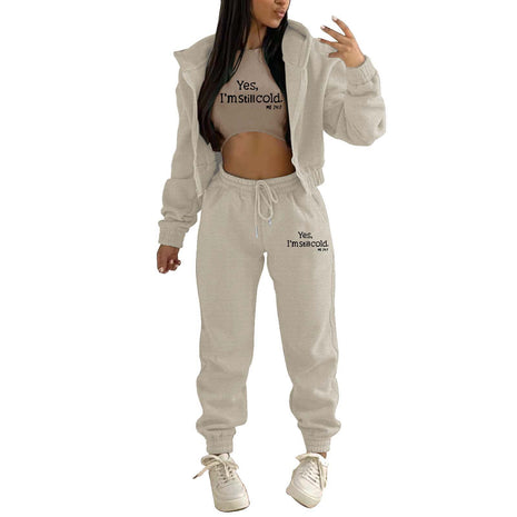 Traje de 3 piezas: Top, Chaqueta con Capucha y Pantalones