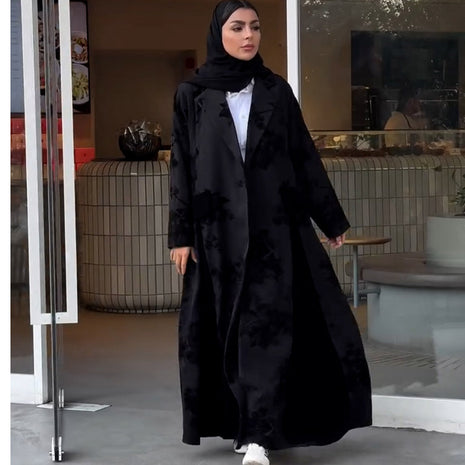 عباية فضفاضة طويلة مميزة