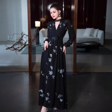 Unique Embroidery Waist-tight Dress