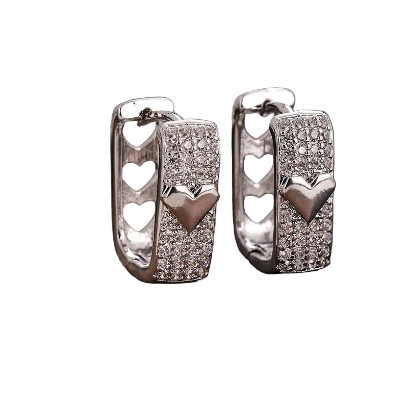 Hollow Love Ear Clip