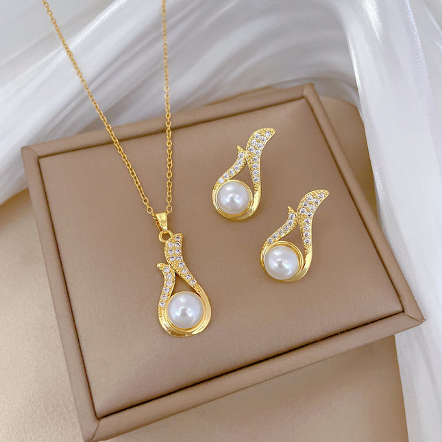 Luxury Full Diamond Pearl Necklace & Earrings Suite