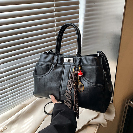 Retro Medium-capacity Shoulder Messenger Bag