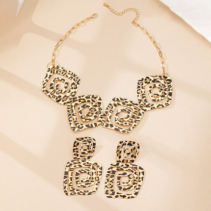 Circle Spiral Leopard Earrings & Necklace Suit