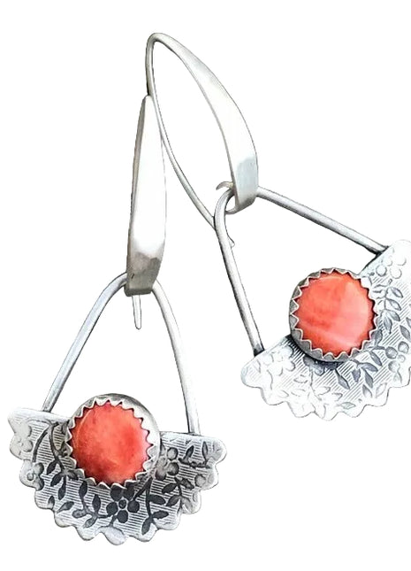 Simple South Red Geometric Scallop Earrings