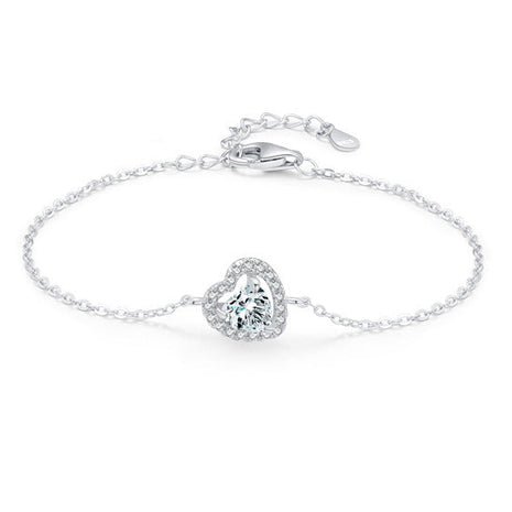 Silver bracelet with a heart-shaped diamond