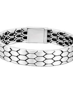Silver snake-pattern wide bracelet by BLNDL

Unisex copper bracelet with electroplated silver finish

Wide snake-design bracelet inspired by Chinese streetwear

Silver-tone statement bracelet for casual outfits

Unisex snake-pattern wrist accessory in silver

Wide silver bracelet available in 18 cm 20 cm and 22 cm

Chinese streetwear-inspired silver fashion bracelet