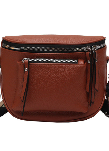 Soft Leather Saddle Crossbody Handbag – Timeless Elegance with Everyday Functionality brown