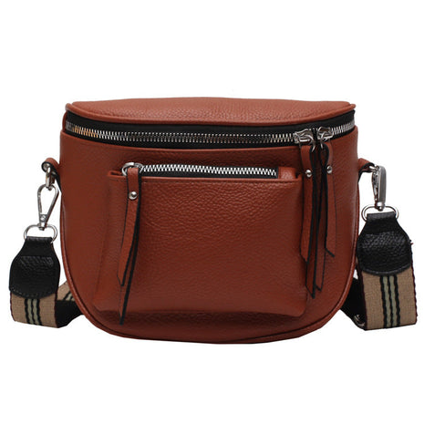 Soft Leather Saddle Crossbody Handbag – Timeless Elegance with Everyday Functionality brown