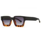 C8 - Black panther frame gradient grey lenses