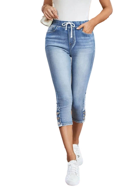Versatile women’s cropped jeans for casual outfits, travel wear, street style, and daily fashion.