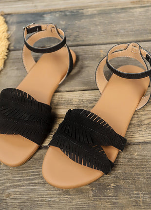 Sandalias planas con flecos estilo vintage y suela blanda