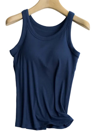 Women's sleeveless camisole with built-in support and soft viscose fabric, perfect for everyday wear and layering.