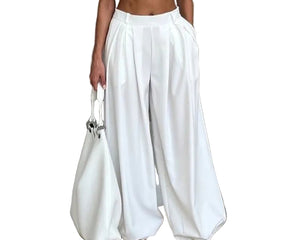 Women's white high-waisted balloon jogger pants

White loose-fitting balloon trousers for women

Women's full-length white casual jogger pants

High-waisted white balloon-leg trousers with relaxed fit

Women's lightweight white polyester casual pants

White balloon joggers styled for modern streetwear

Women's loose-fit high-waisted trousers available in sizes S to L